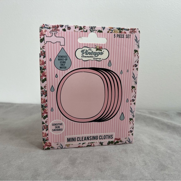 Mini Cleansing Cloths | The Vintage Cosmetic Company - Picture 1 of 1